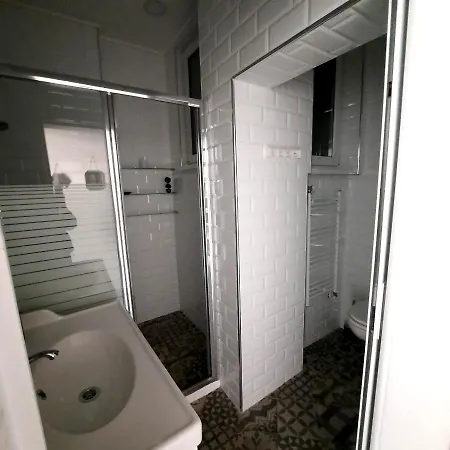 Apartment Cozy & Stylish In The Heart Of Sofia